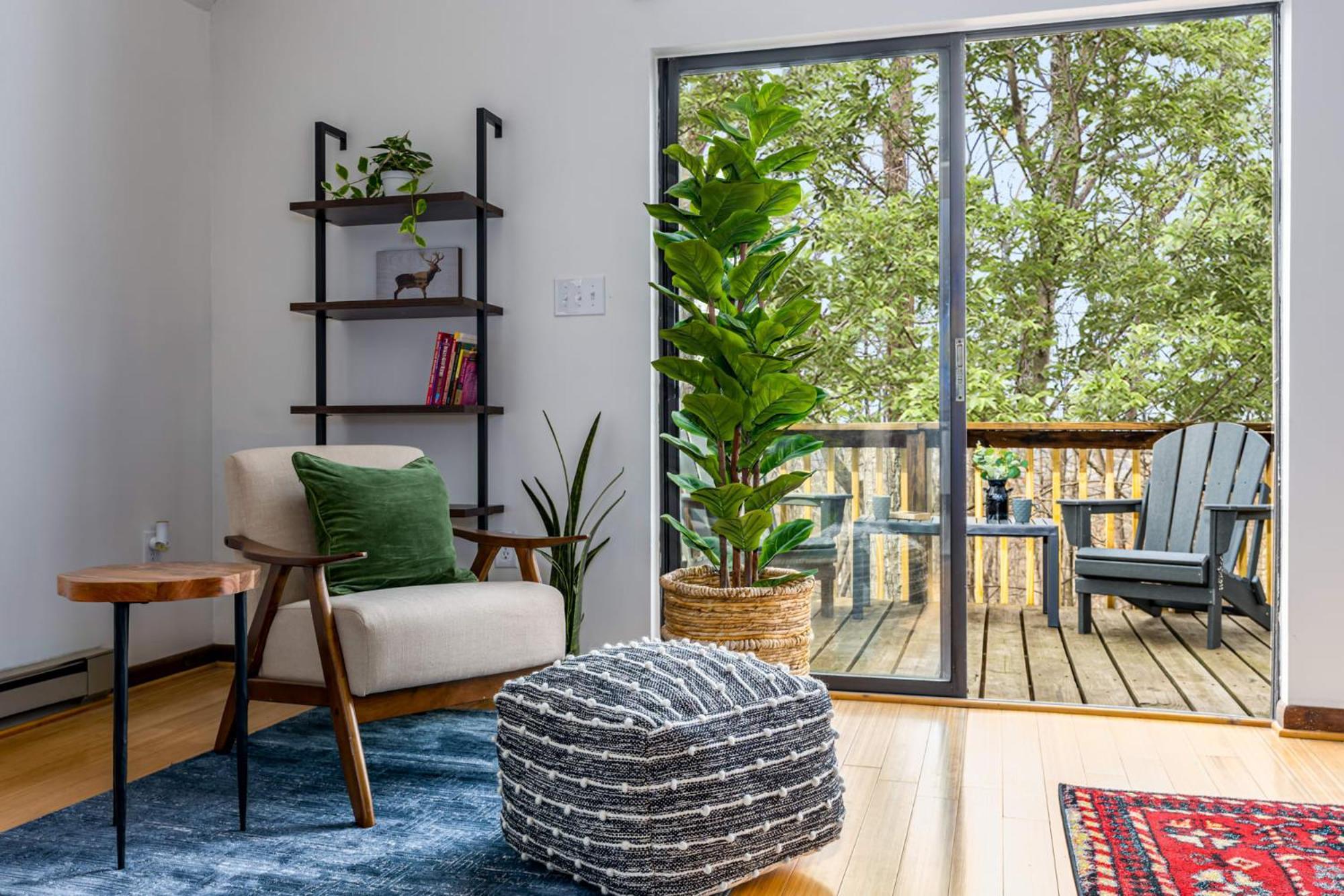 Modern Chalet Cabin W Hot Tub, Deck&Grill, & Wifi! Inwood Exteriér fotografie
