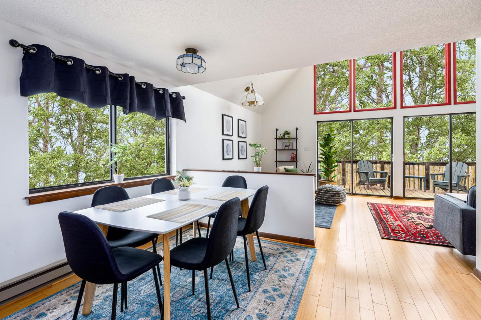 Modern Chalet Cabin W Hot Tub, Deck&Grill, & Wifi! Inwood Exteriér fotografie