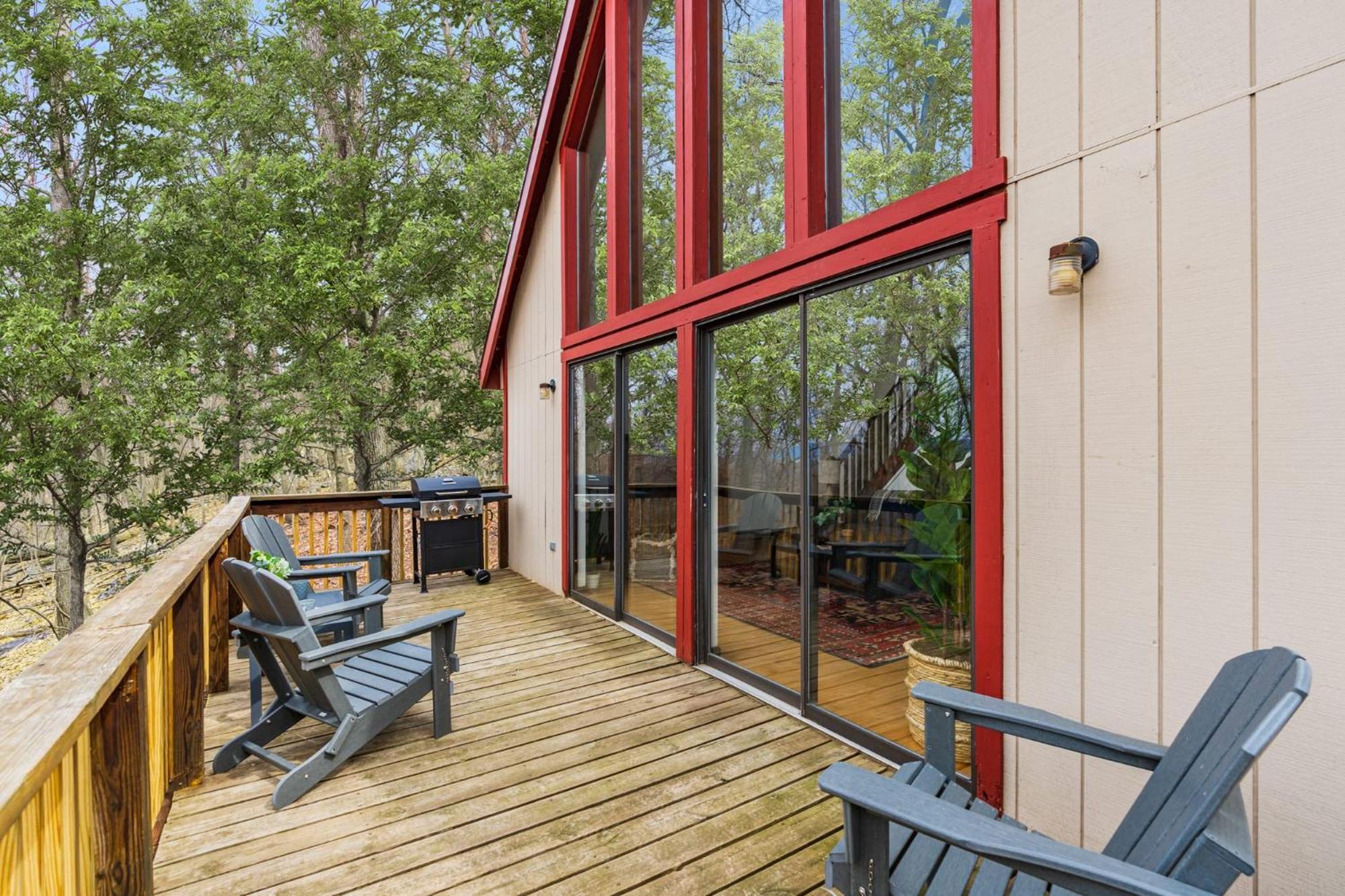 Modern Chalet Cabin W Hot Tub, Deck&Grill, & Wifi! Inwood Exteriér fotografie
